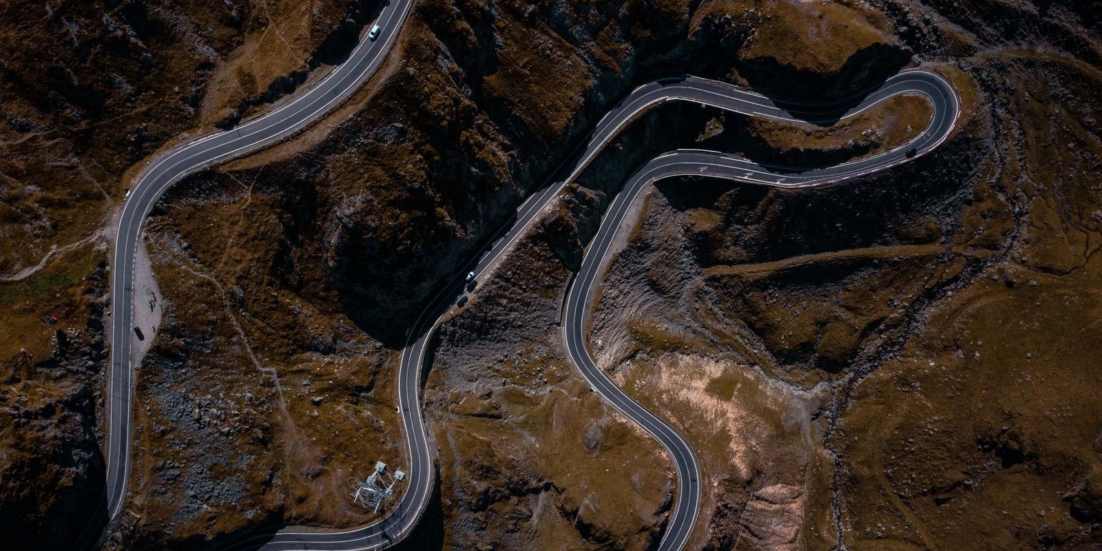 TrackLab 4G vehicle tracking device and fleet management software for car rentals and automobile dealers